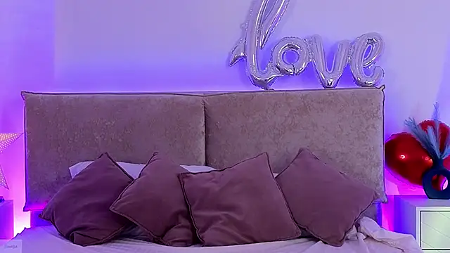 Онлайн чат XXX Jules_night