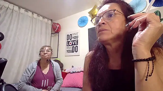 Chat XXX en directo de nicoltatiana_