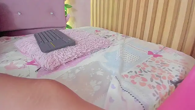 lovely__kiss__'s Live XXX Chat