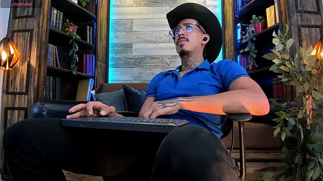 Donovan_Desmond 网络视讯表演