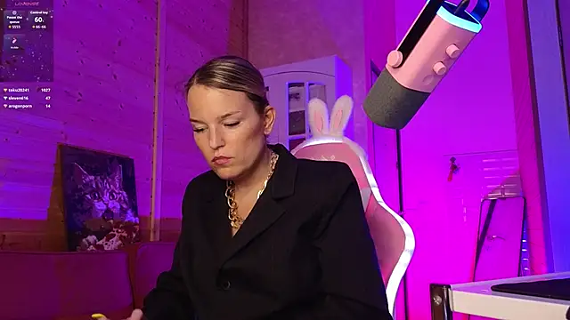 Lady_Shine's Live XXX Chat