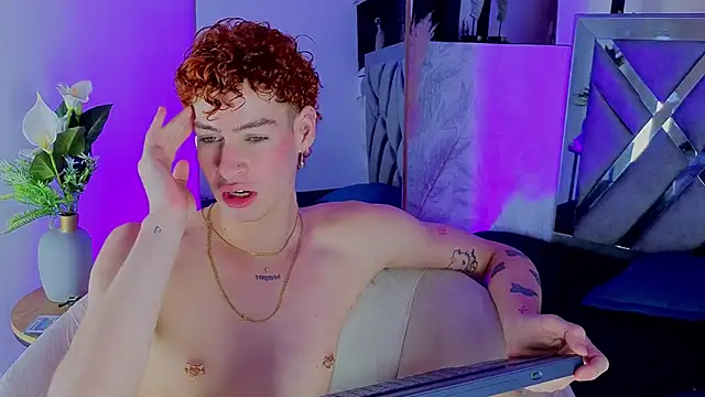 nova_salvatore élő XXX-chatje