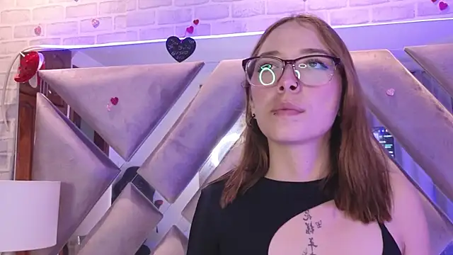 Czat XXX na żywo – HarperrWest