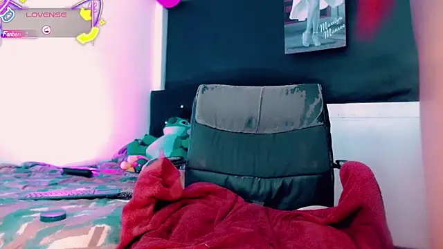 Kendall_hornyy – webcam-show