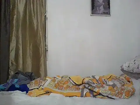Dj-yefri-pauta Chat XXX in diretta