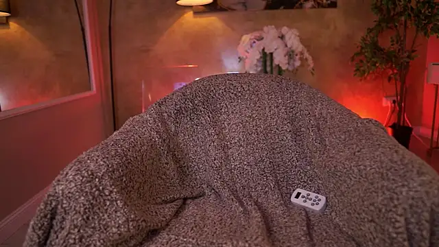MaddieBryggs élő XXX-chatje