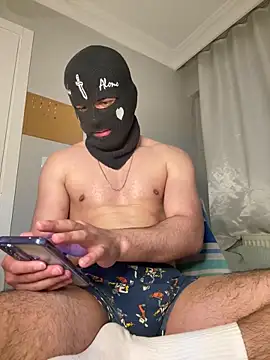 Kissbiceps Adlı Modelin Web Kamerası Şovu