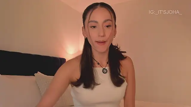 Lovinggirl_ élő XXX-chatje