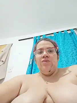 karlythoth@xh's Live XXX Chat