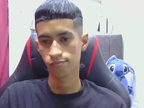 Angelstripboy Live XXX-chat