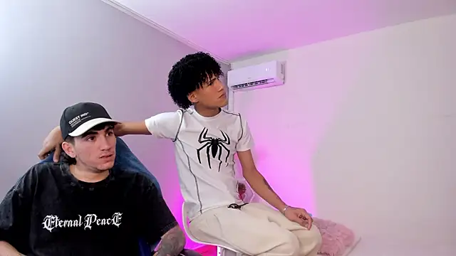 Handsomeboyss19 Webcamshow