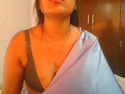 Xshona_2 Chat XXX in diretta