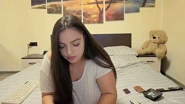 adelline live XXX chat
