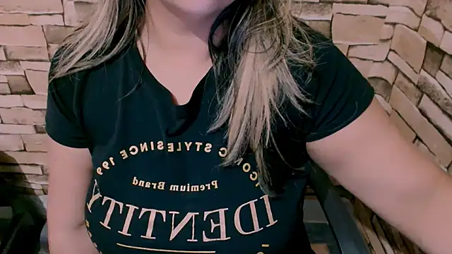 Baddie_Style's Webcam Show