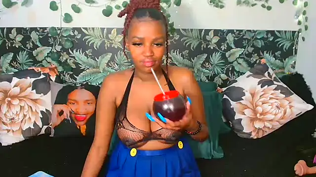 FAIRYBABE Chat XXX in diretta