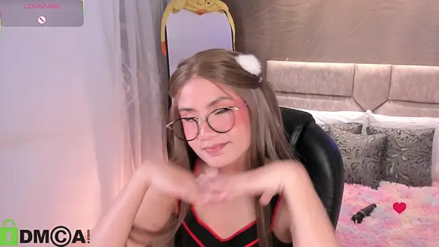 Živý XXX chat Arinextdoor