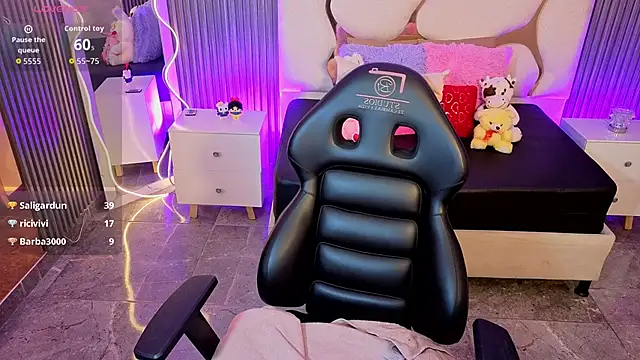 ELA_TAY1's Live XXX Chat