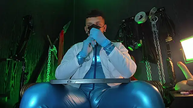 Živý XXX chat Master_Connor_BDSM