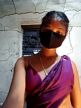Pokazy przed kamerką – Madhuri-singh88