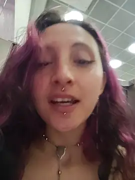 צ'אט XXX בשידור חי של _Laary_Lily