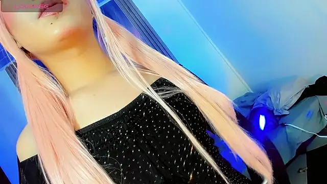 Lana_Ride_ Webcam-Show