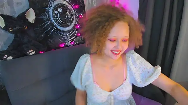 Senya_Soln Live XXX chat