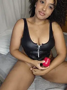 Chat +18 de QeenPandinha ao vivo