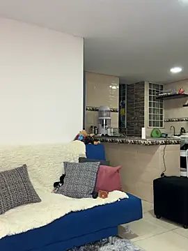 Chat +18 de natashakinski ao vivo