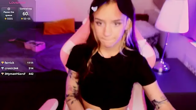 Chat +18 de AgataSilk ao vivo