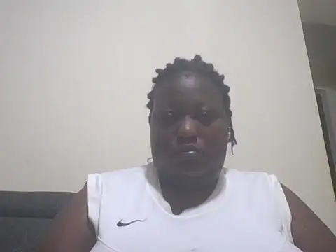 הופעת וובקאם של fat_ebonyqueen