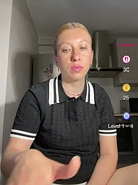 Kittie_Valentine লাইভ XXX চ্যাট