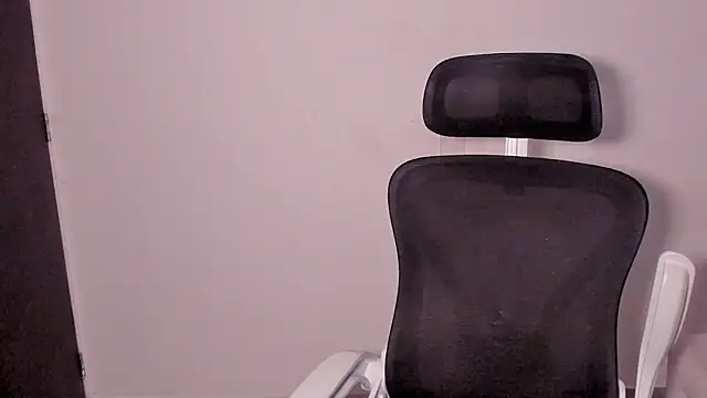 XXX chat uživo modela laurent_nova