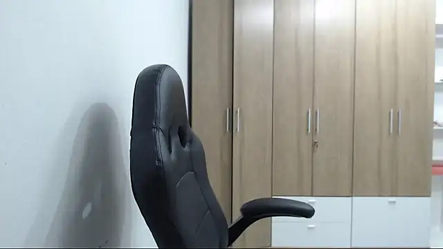 Živý XXX chat RoxanaLove9