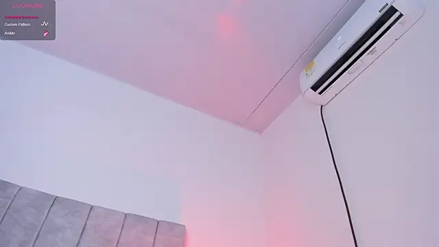 צ'אט XXX בשידור חי של fuckyou_alexa