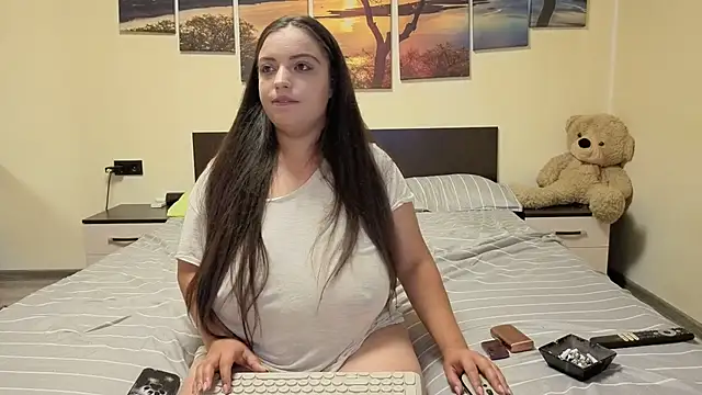 adelline's Live XXX Chat
