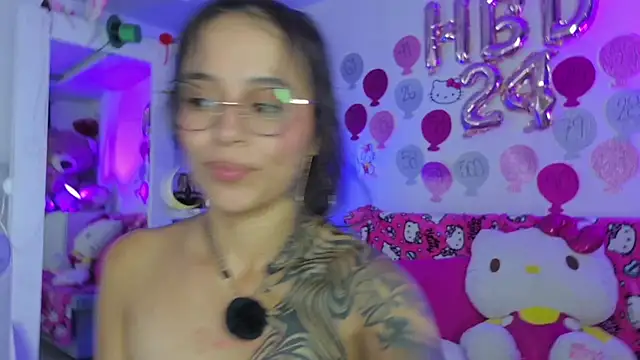 thamaral1's Live XXX Chat