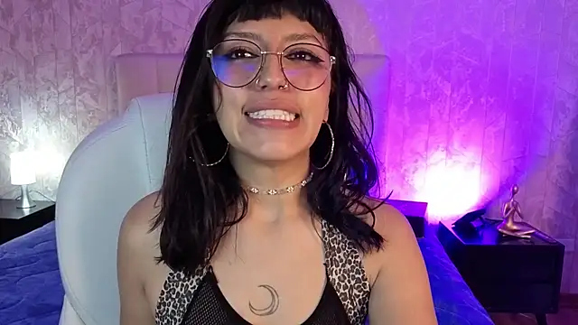 cute_hollywood 现场XXX聊天