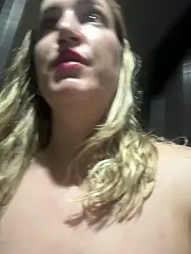 Show de Bia_sexynovaes na webcam