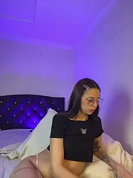 Czat XXX na żywo – its_Lia_1