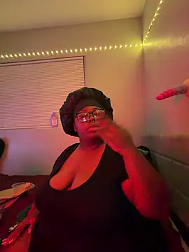 YummyAim299 Webcam-Show