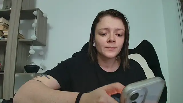 Hannah______ Live XXX-Chat