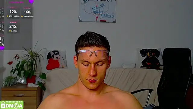 ZeinMiracles élő XXX-chatje