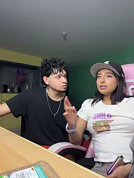 hotlatinocouple__のウェブカメラショー