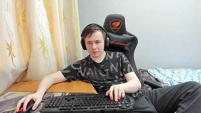 iliaskrislove Chat XXX live