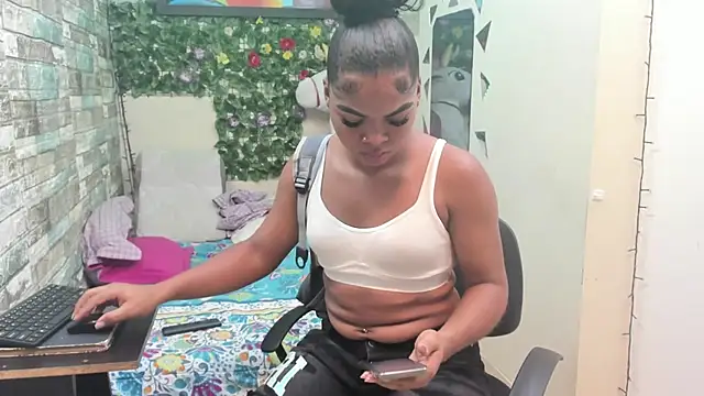 Andrea-Cast Pertunjukan Webcam