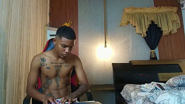 Show modela artur_collins_ na web-kameri