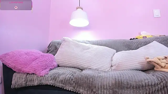 Hiyakasudere XXX чат на живо