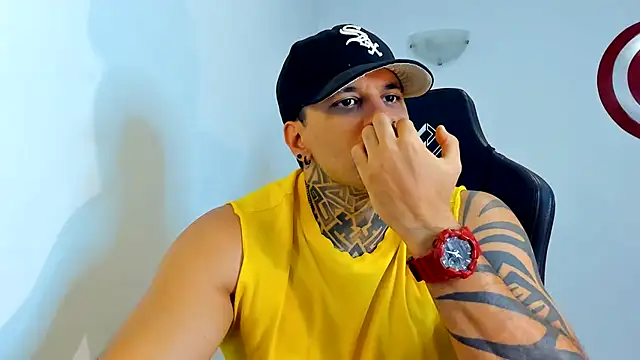 Онлайн чат XXX JoshRigby