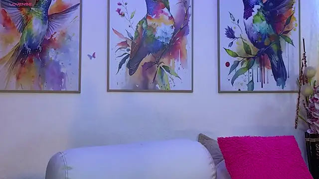 IsaSkinny's Live XXX Chat