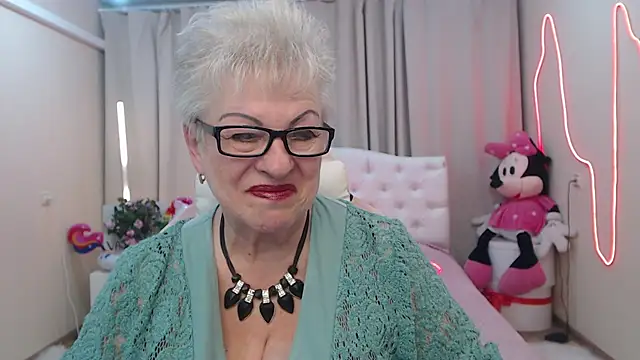 Chat XXX en directo de KayleSmoll